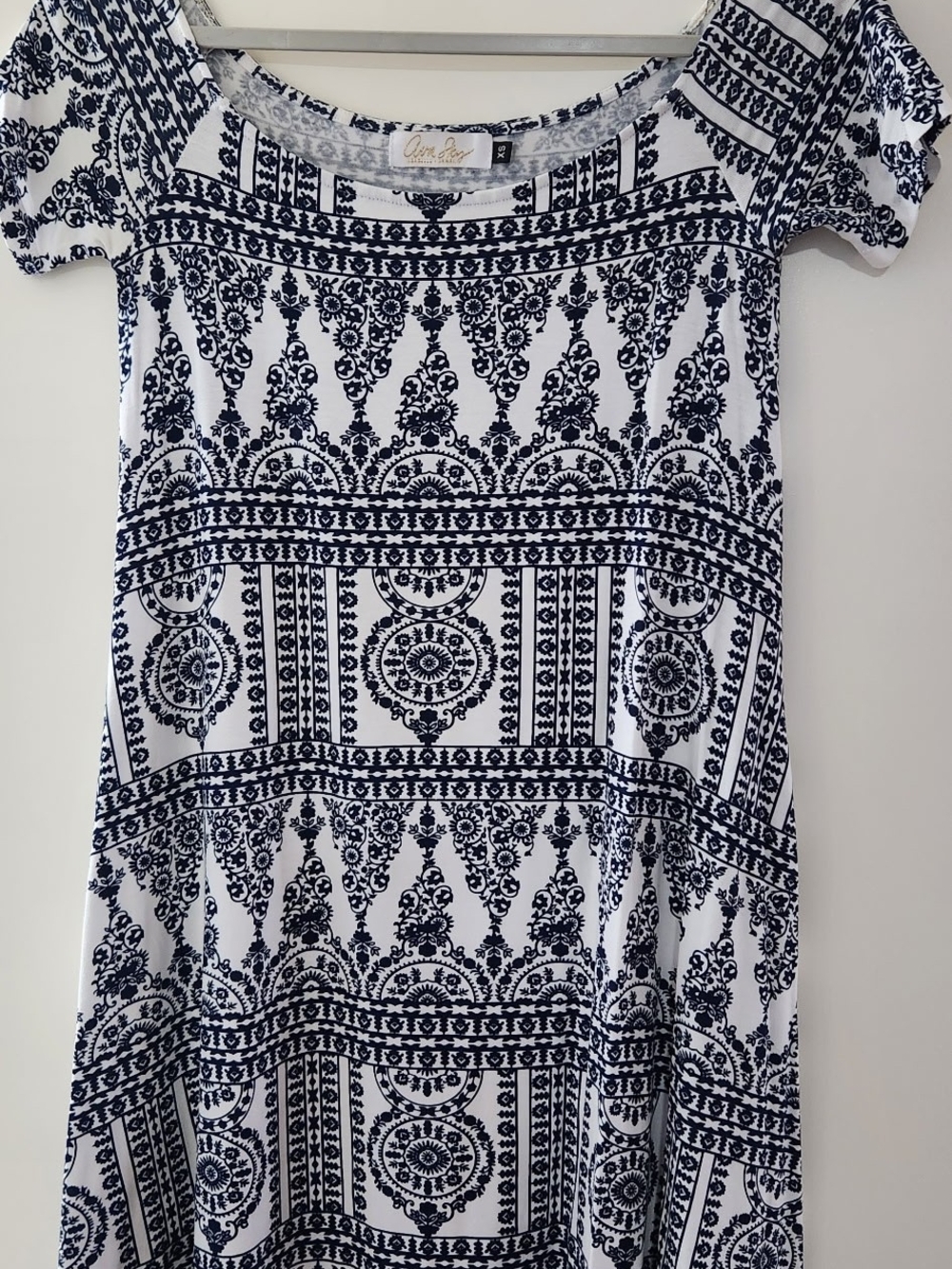 Fighting Eel Blue & White Patterned Short Sleeve Dress